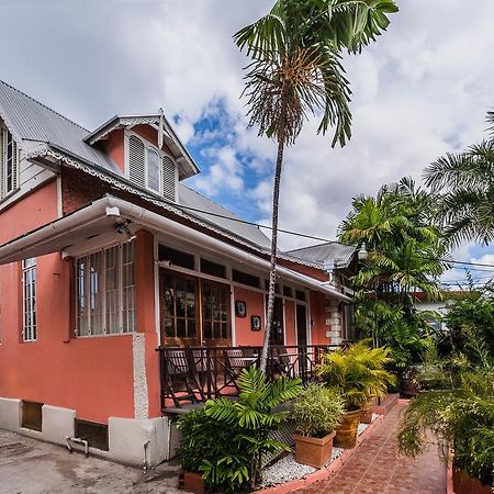 Port of Spain Inn At 87 מראה חיצוני תמונה